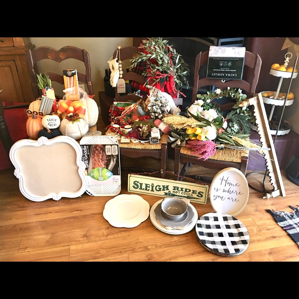 Getting ready to list all my farmhouse home decor ——see something u like first ? - Picture 5 of 11